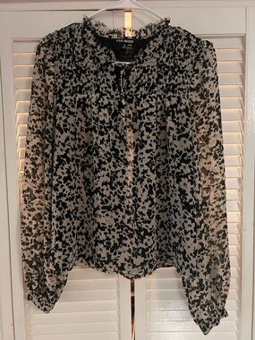 Steve Madden Black and White Printed Smocked Long-Sleeve Blouse